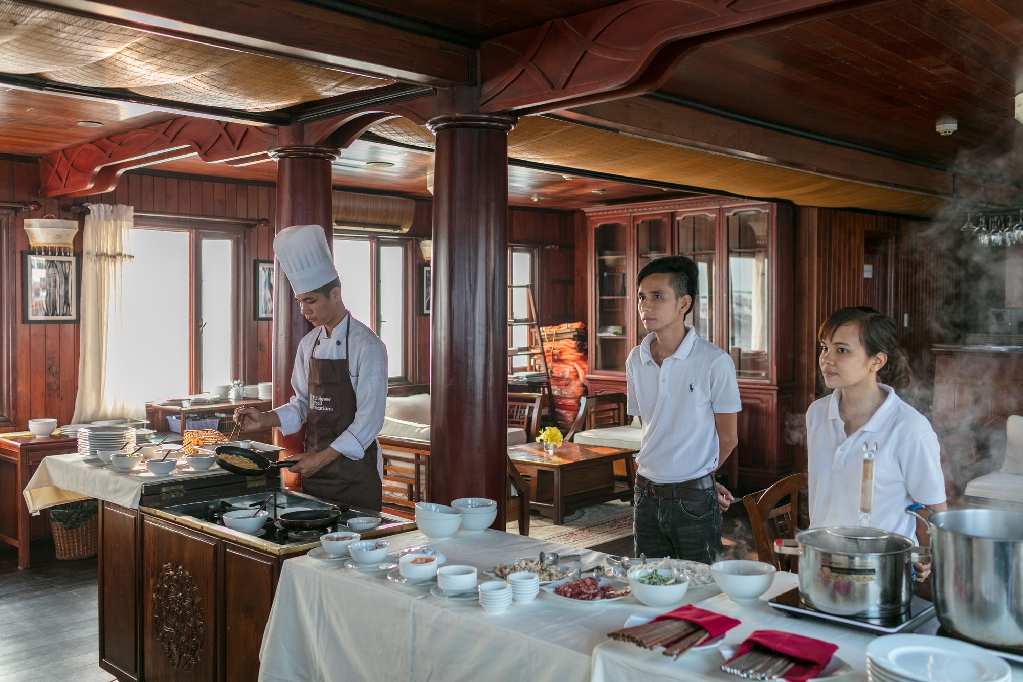 Hotel Garden Bay Legend Cruise à Hạ Long Extérieur photo